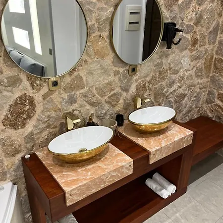 2-luxury Jacuzzi White By The Sea *