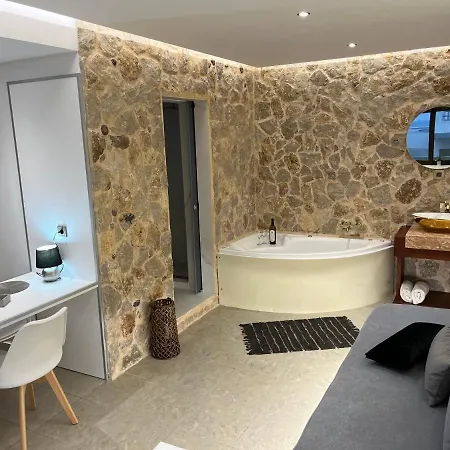 2-luxury Jacuzzi White By The Sea Apartamento *