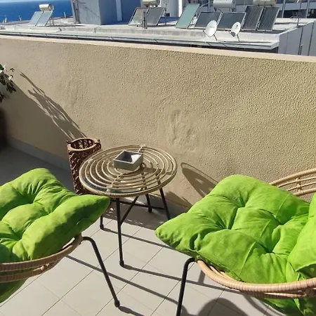 Διαμέρισμα 2-luxury Jacuzzi White By The Sea